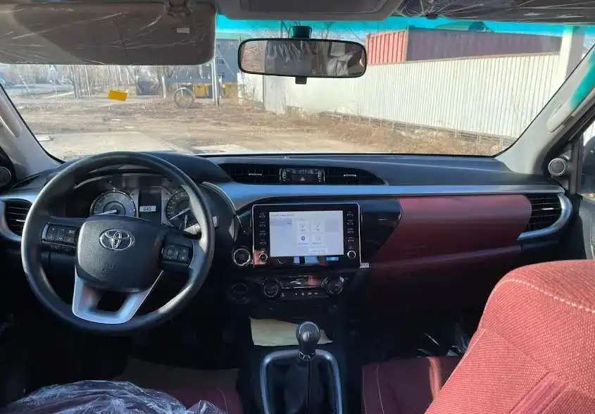 Toyota Hilux, 2022