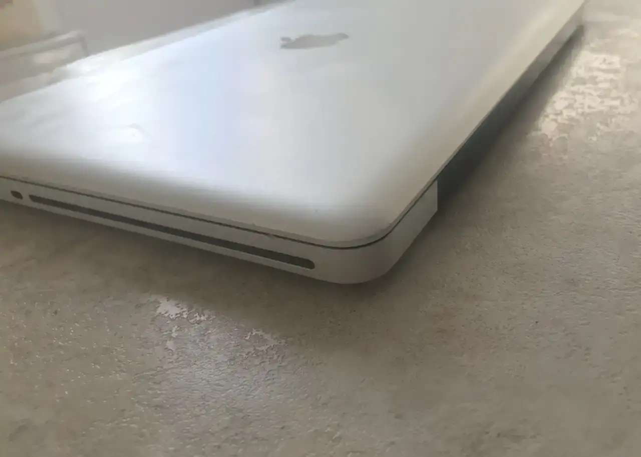 Продам MacBook Pro (15-inch, Mid 2010)