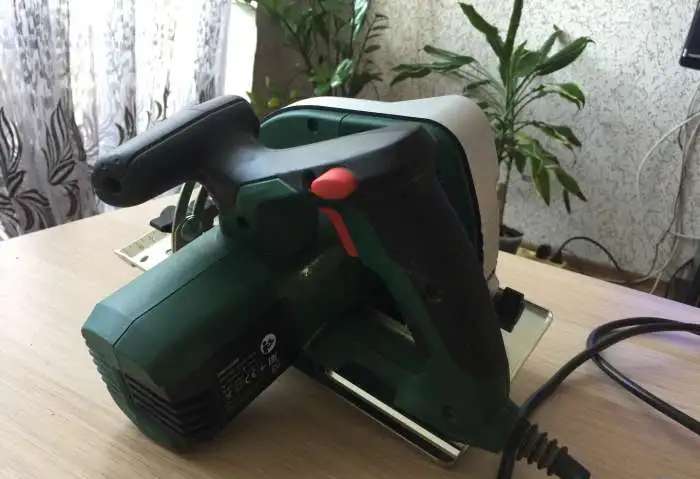 Циркулярная пила Bosch PKS-40 (Венгрия)