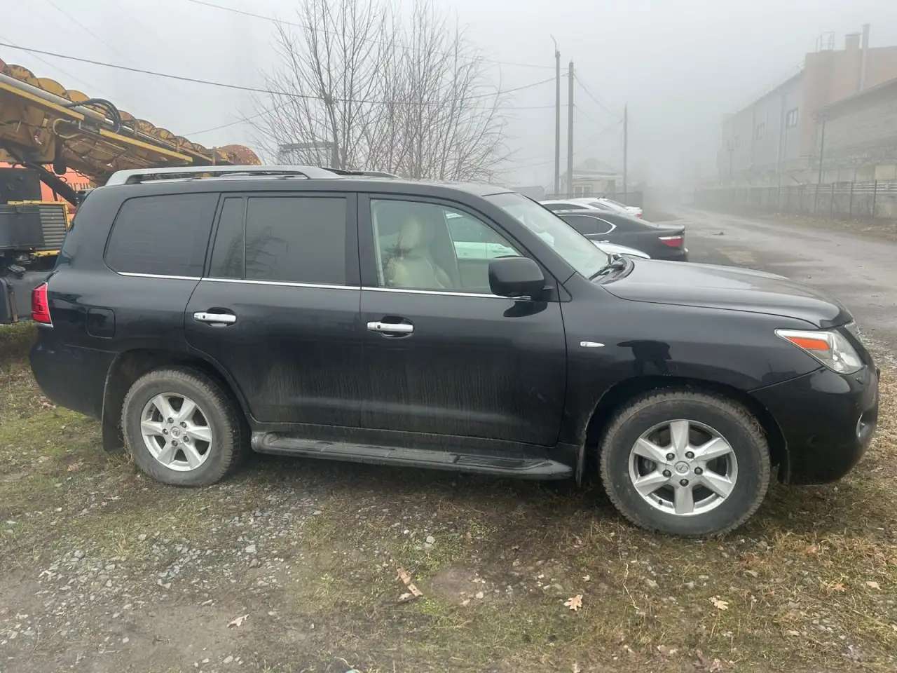 Автомобиль LEXUS LX 570, г. Ростов-на-Дону