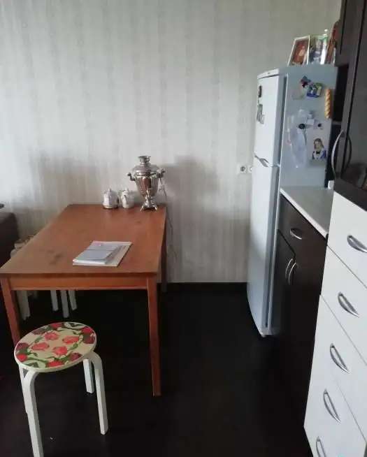 Комната на западном, Содружества , 82/1