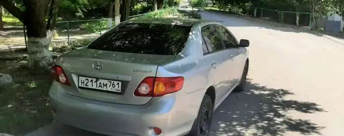 Продаю авто Toyota Corolla