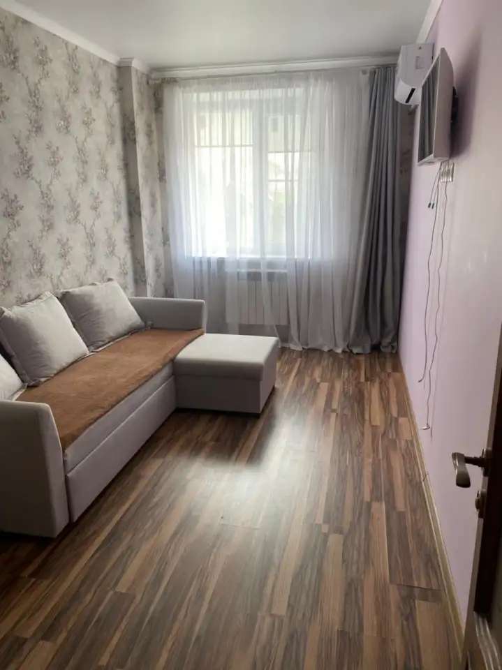 1киквартира, Нагибина