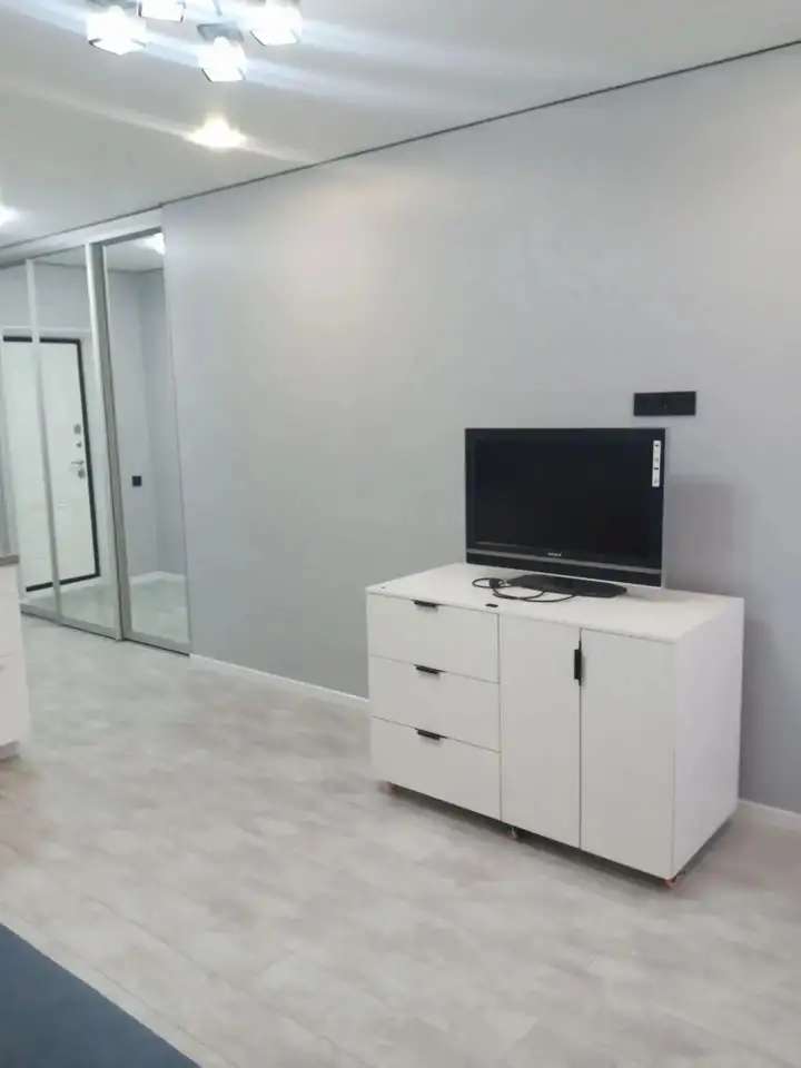 Продаю квартира, Комарова 1е, 30,00 м², 3 эт., Комарова 1е