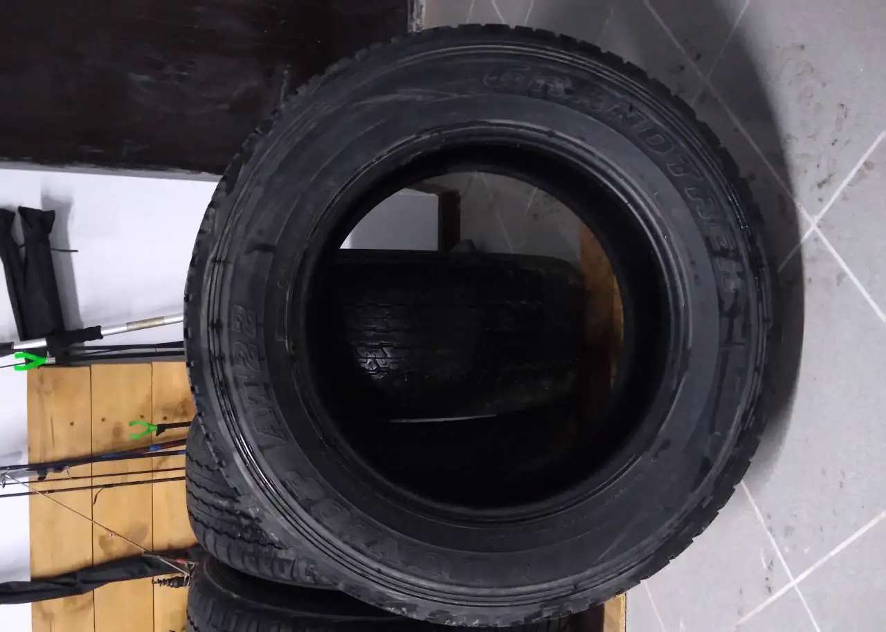 ПРОДАЮ комплект шин Dunlop Grandtrek AT22 265\60 R18 110H