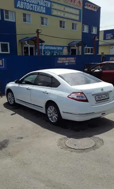 Продаю автомобиль Nissan Teana
