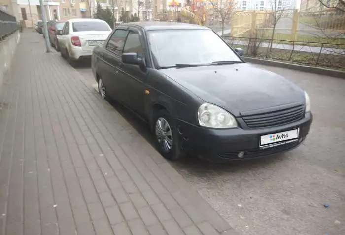 СРОЧНО! Продаю Лада Приора. Подробности по телефону.