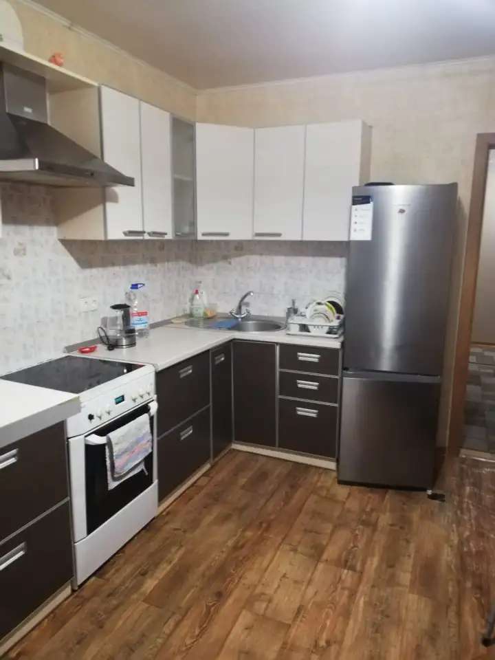 2к квартира на СЖМ., Королева