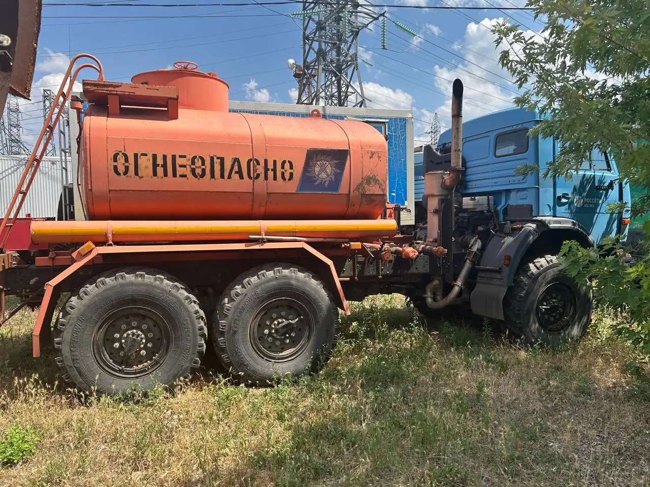 Автотопливозаправщик АТЗ-7,8 на шасси КАМАЗ 43114
