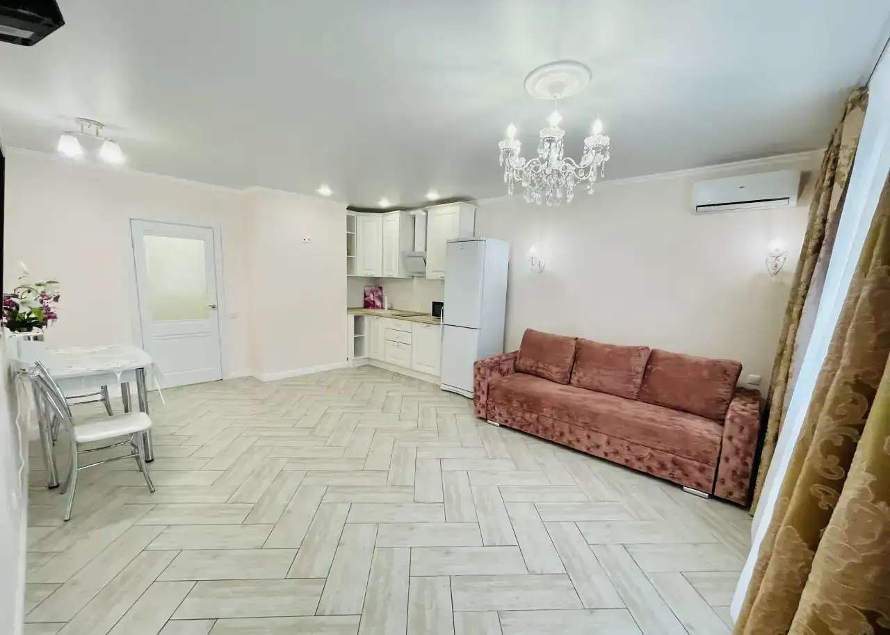 Сдаю квартиру по суточно, По 40 лет Победы 6317 строение 7