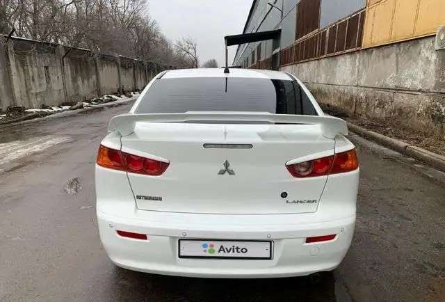 Продаю автомобиль Mitsubishi Lancer
