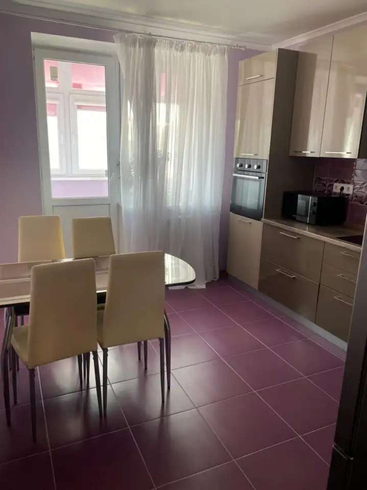 1киквартира, Нагибина