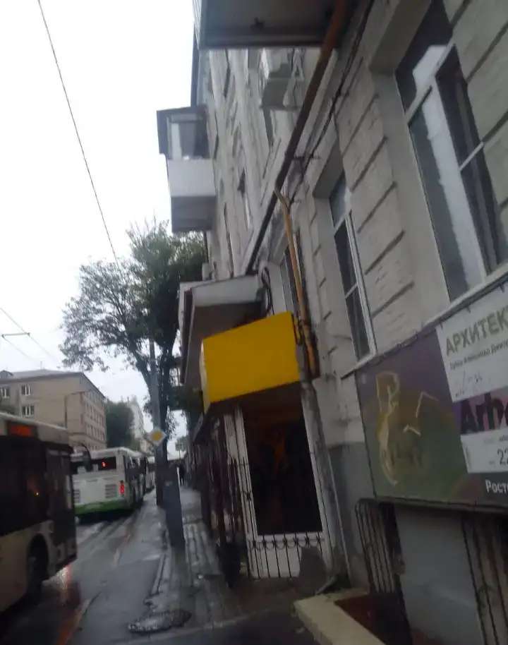 Продаю комнату в Центре, Московская 44