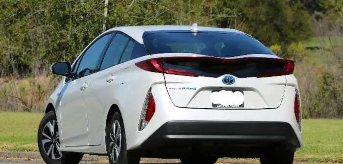 Продам авто Toyota Prius Prime