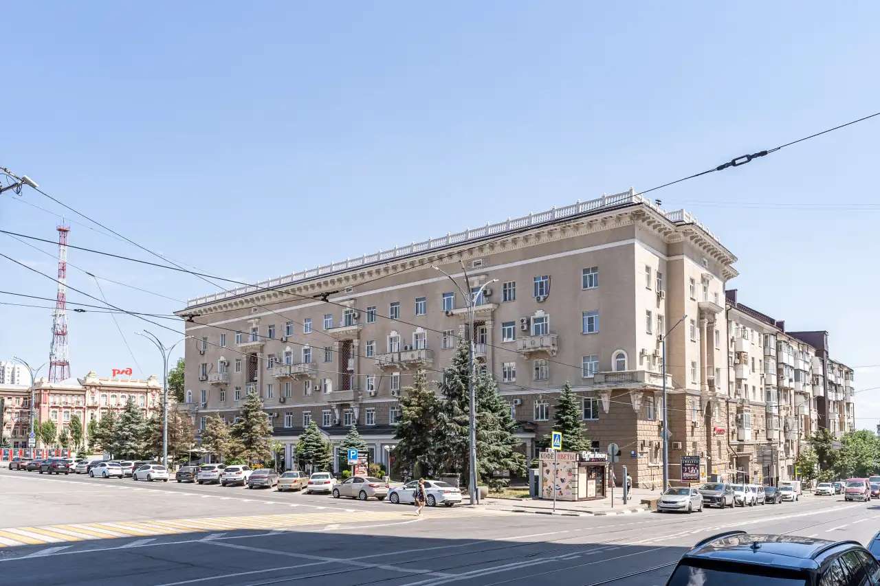 Центр, Театральная площадь