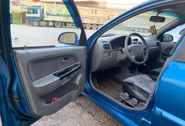 Продам машину Kia Rio