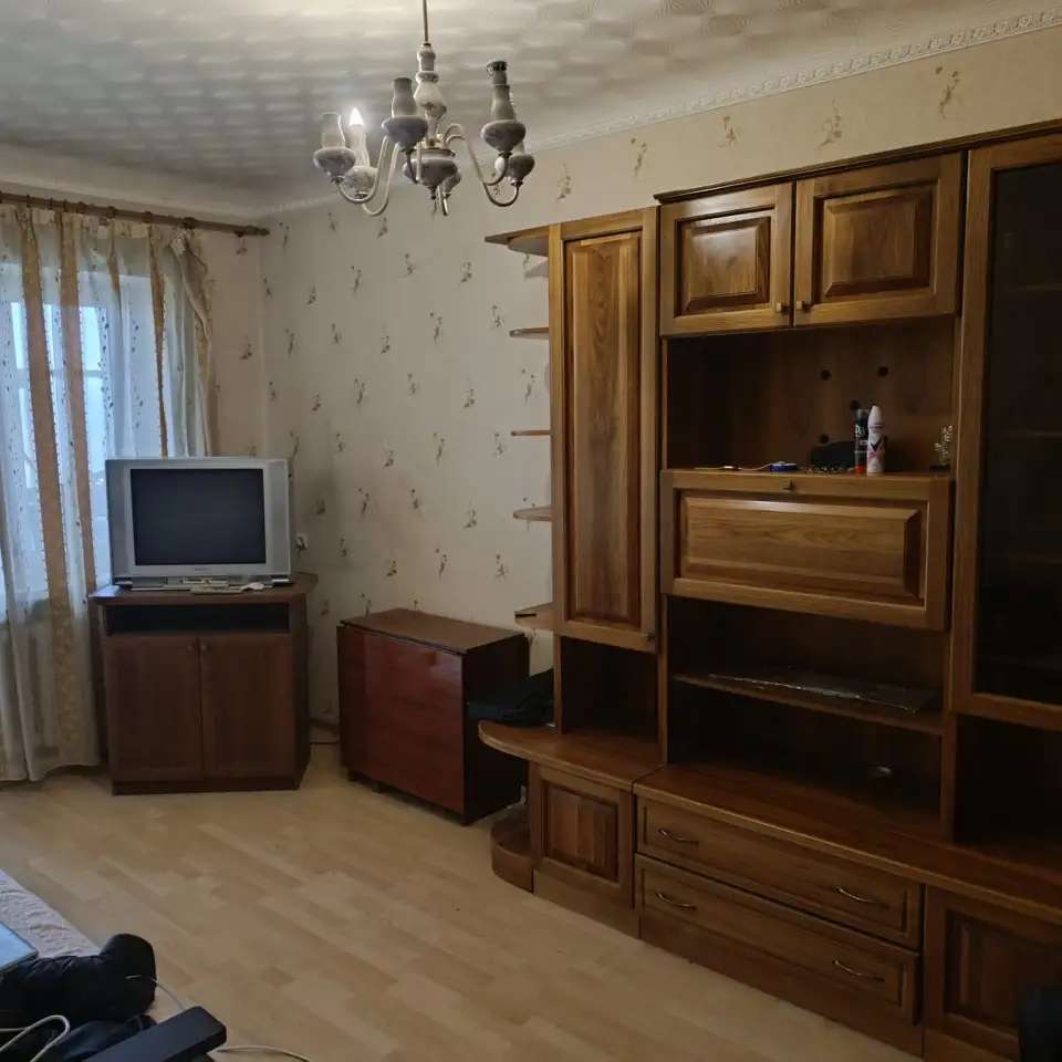 2к квартира на Российской., Российская