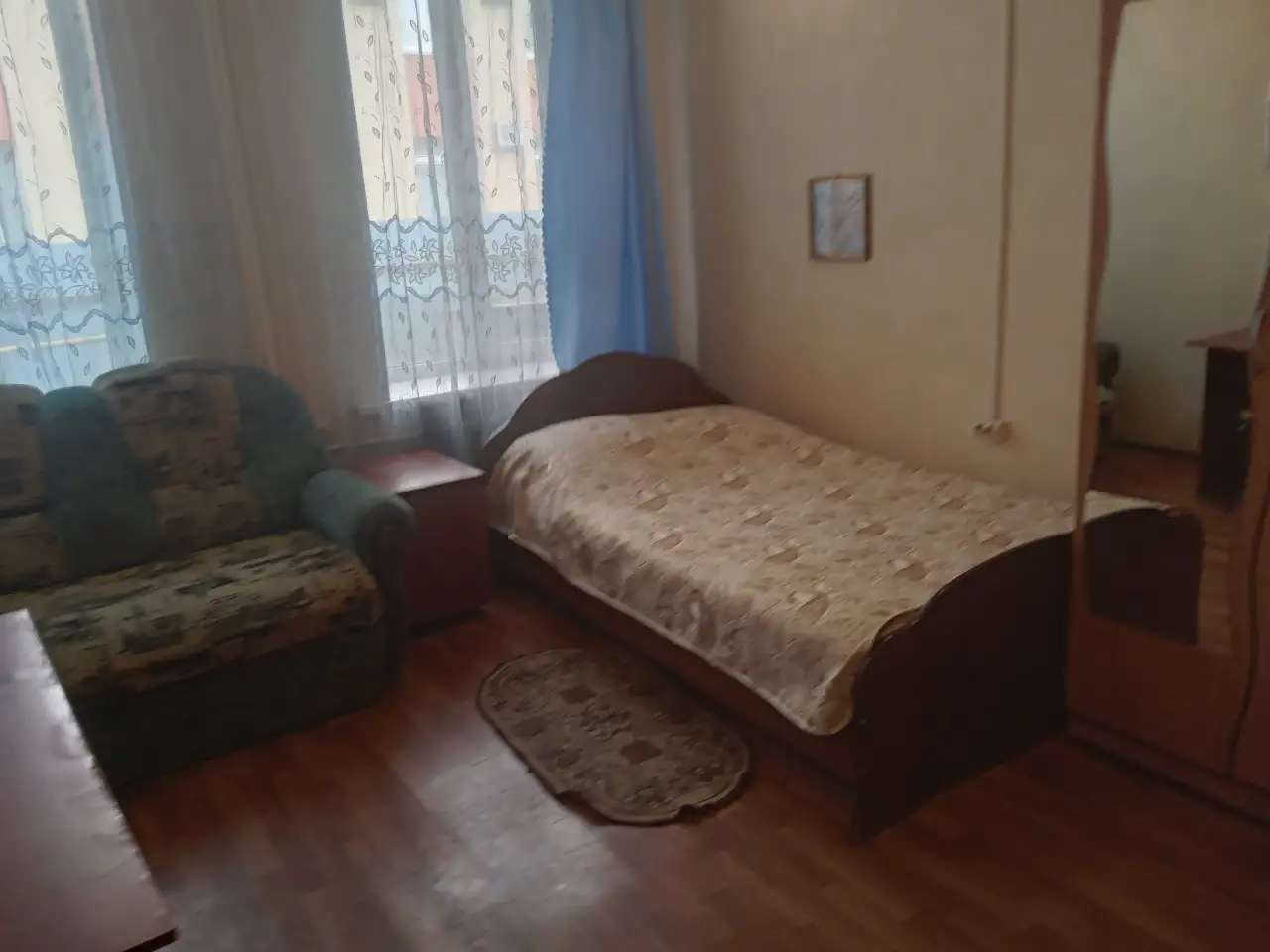 Сдаю 1-комнатную квартиру со всеми удобствами, Неверова 168