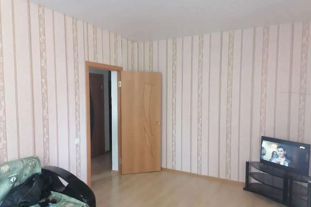 Сдам 1 комнатную квартиру, 7я просека,106