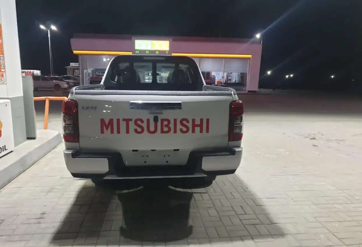 Mitsubishi L200