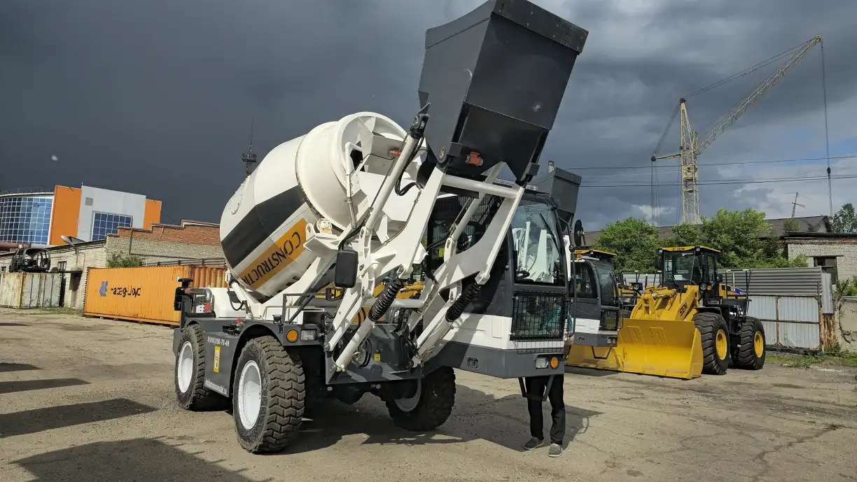 Бетоносмеситель с самозагрузкой YNIX QGMC6000 24 м3 час