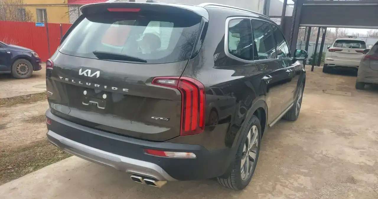 KIA TELLURIDE