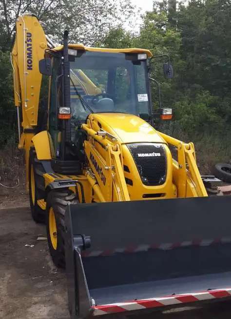 Аренда экскаватора-погрузчика Komatsu WB-93R