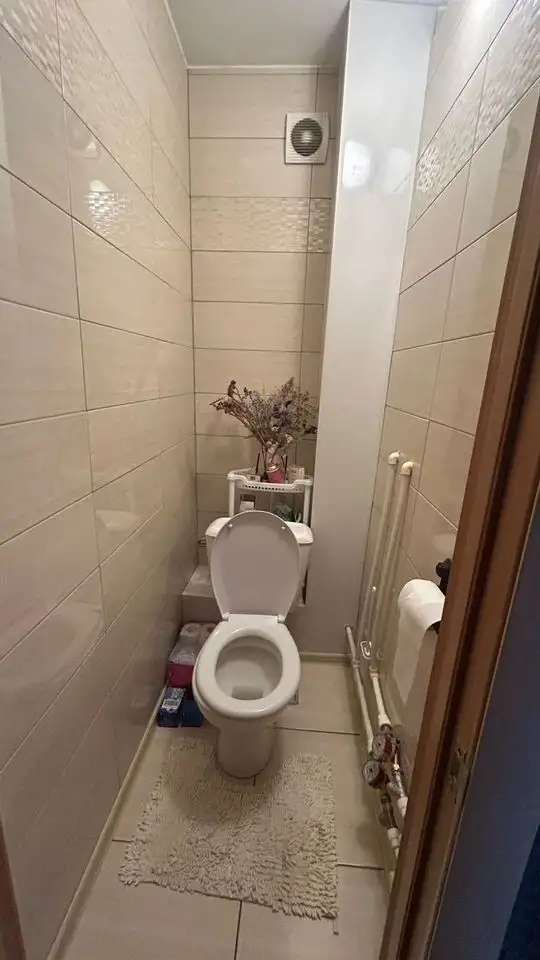 Посуточно, почасово, Дыбенко 36
