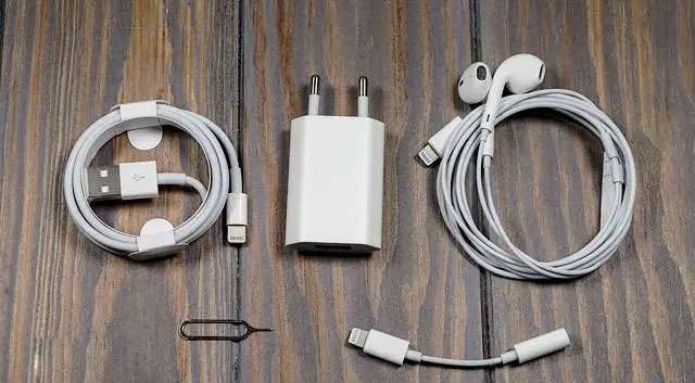 Продам Iphone 7