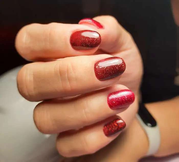Маникюр/педикюр