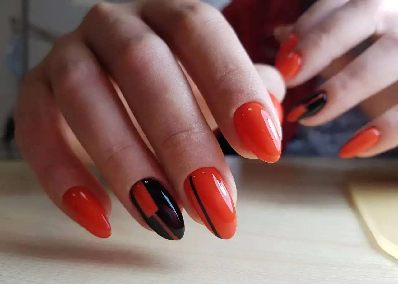 Маникюр и педикюр