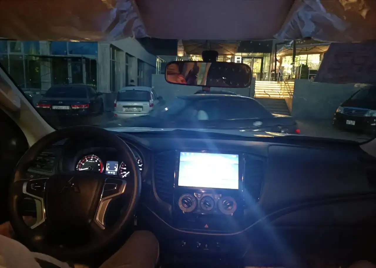 Mitsubishi L200
