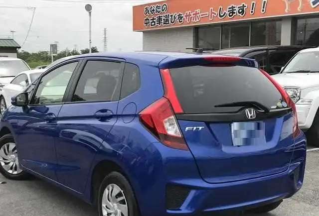 Продам Honda Fit