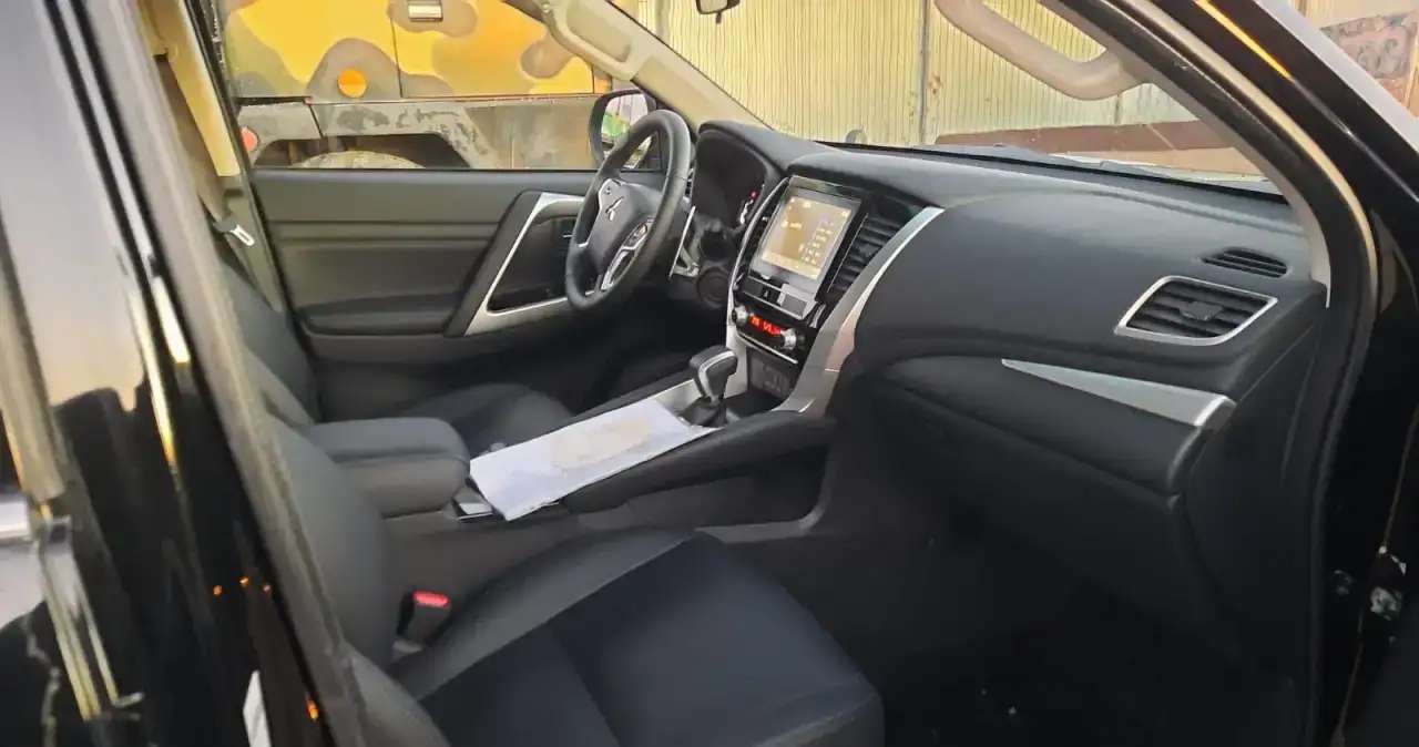 MITSUBISHI MONTERO SPORT 2022