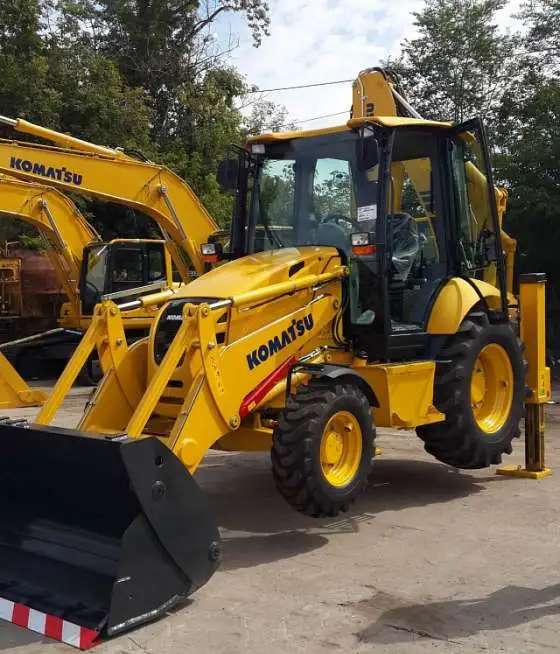Аренда экскаватора-погрузчика Komatsu WB-93R
