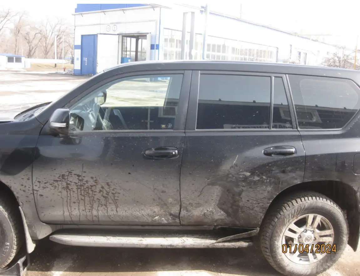 АО Связьтранснефть реализует автомобиль Toyota Land Cruiser Prado.
