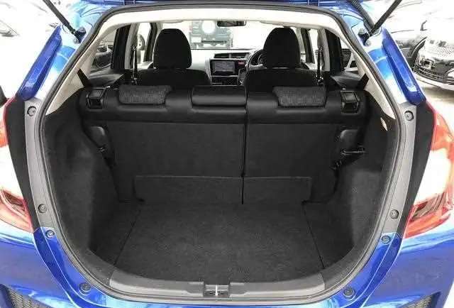 Продам Honda Fit