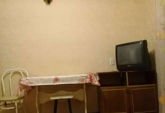 Сдам комнату на длительный срок в Железнодорожном районе по ул.Дзержинского.13а