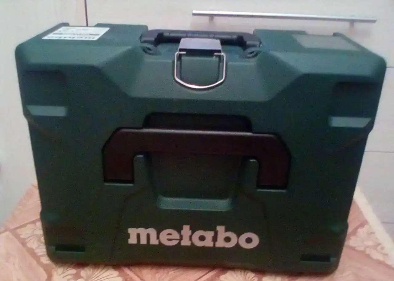 кейс metalock