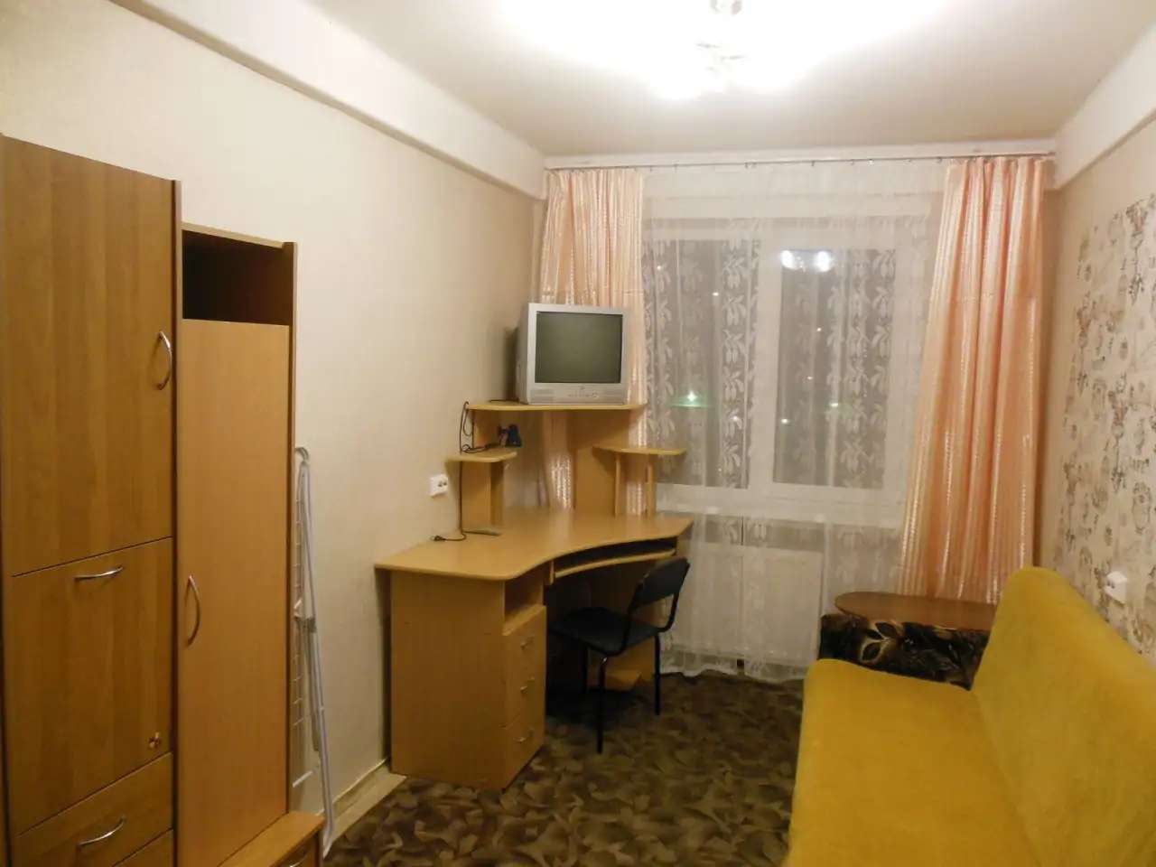 Продам комнату у метро от собственника