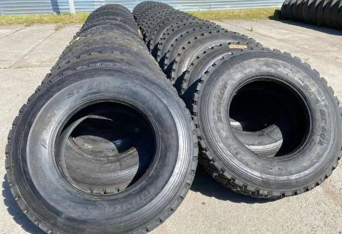 Грузовые шины бу.5 Dunlop SP892 карьерные