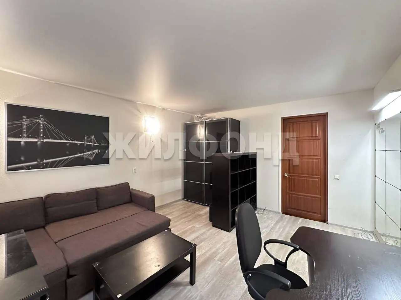Продается комната 21.1 м2 в 4 ком.кв.