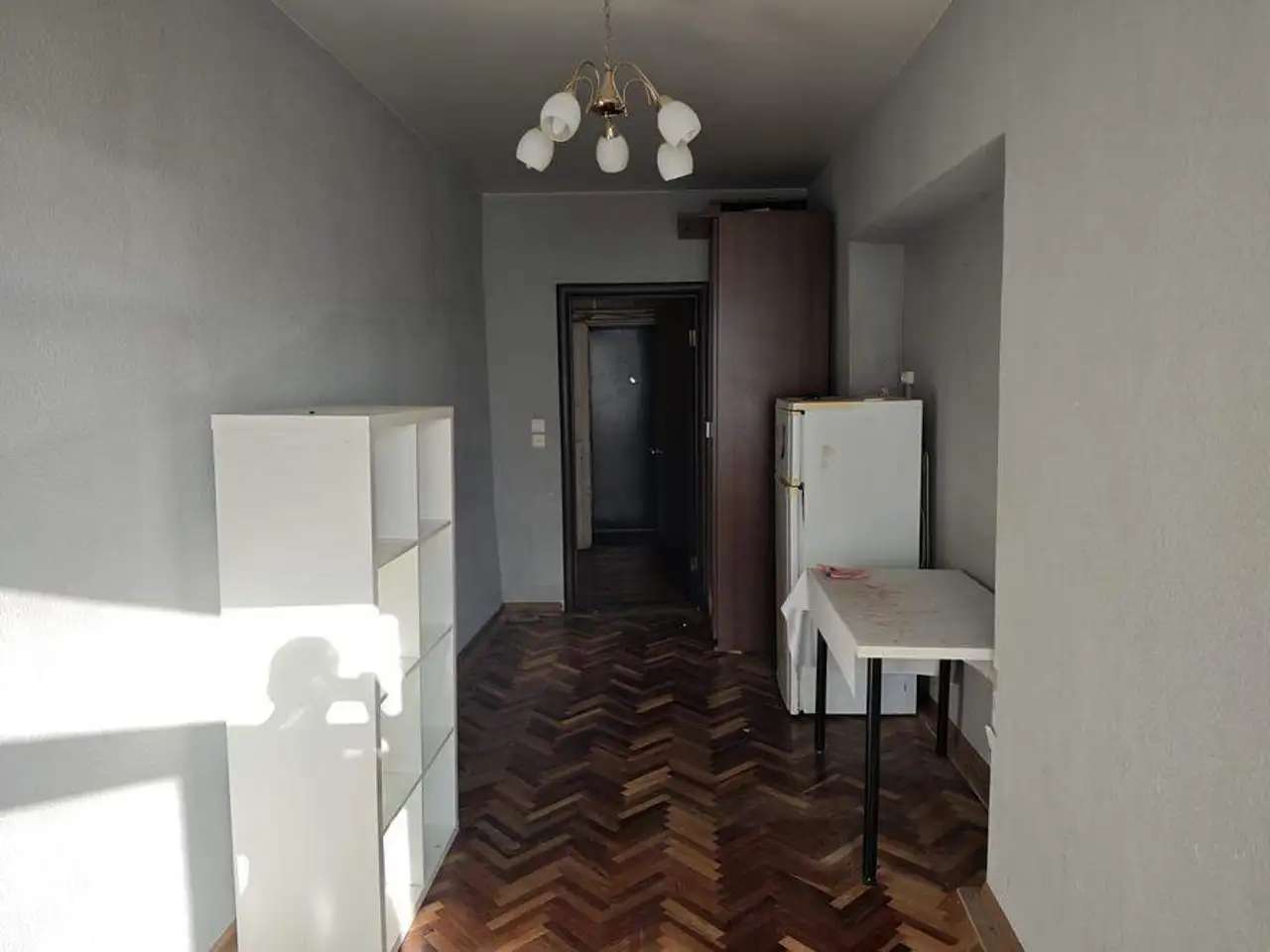 Срочная продажа! продается комната 13 м2 в 4 ком.кв.
