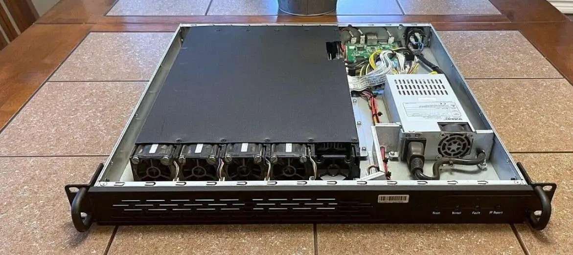 Jasminer X4-1U Server 520 Mh/s треб. ремонта