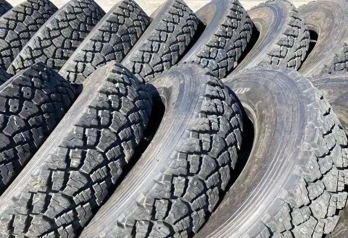 Грузовые шины бу.5 Dunlop SP892 карьерные