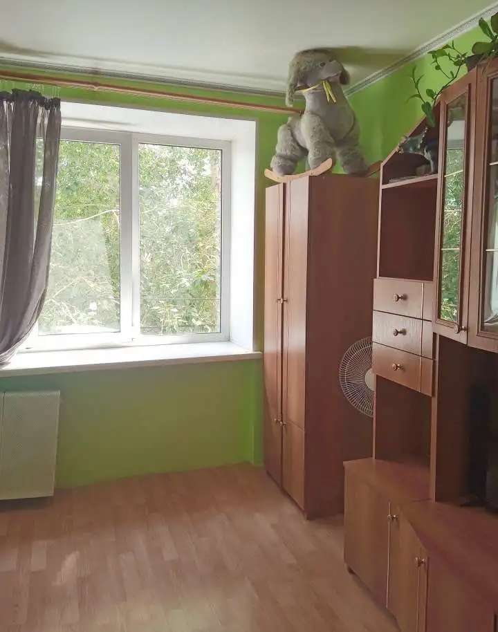Продам комнату в Екатеринбурге, ул. Донбасская, 35