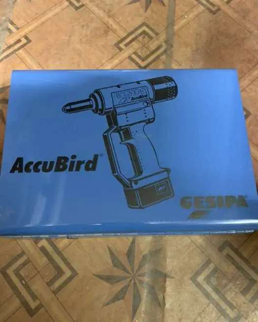 Аккумуляторный заклепочник GESIPA ACCUBIRD