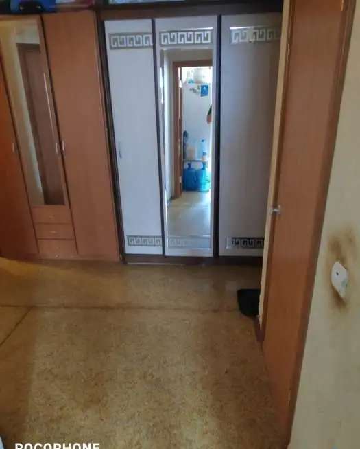 Продаю комнату с балконом, ул. Ульяновская, 11