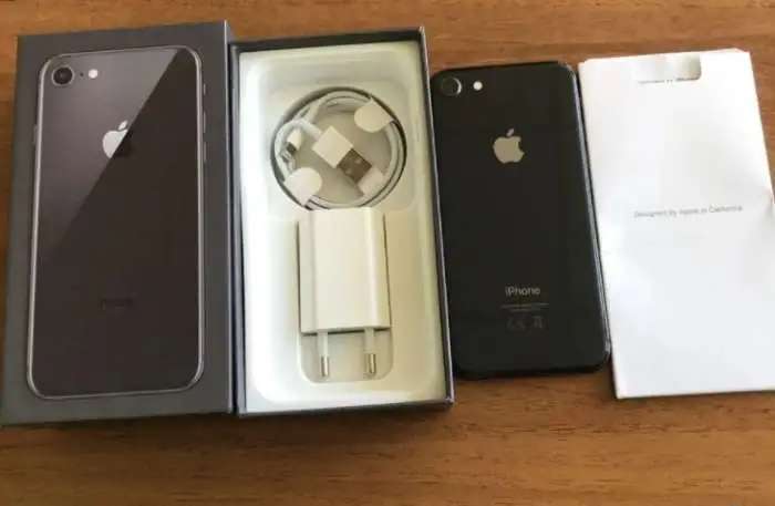 iPhone 8 64gb black