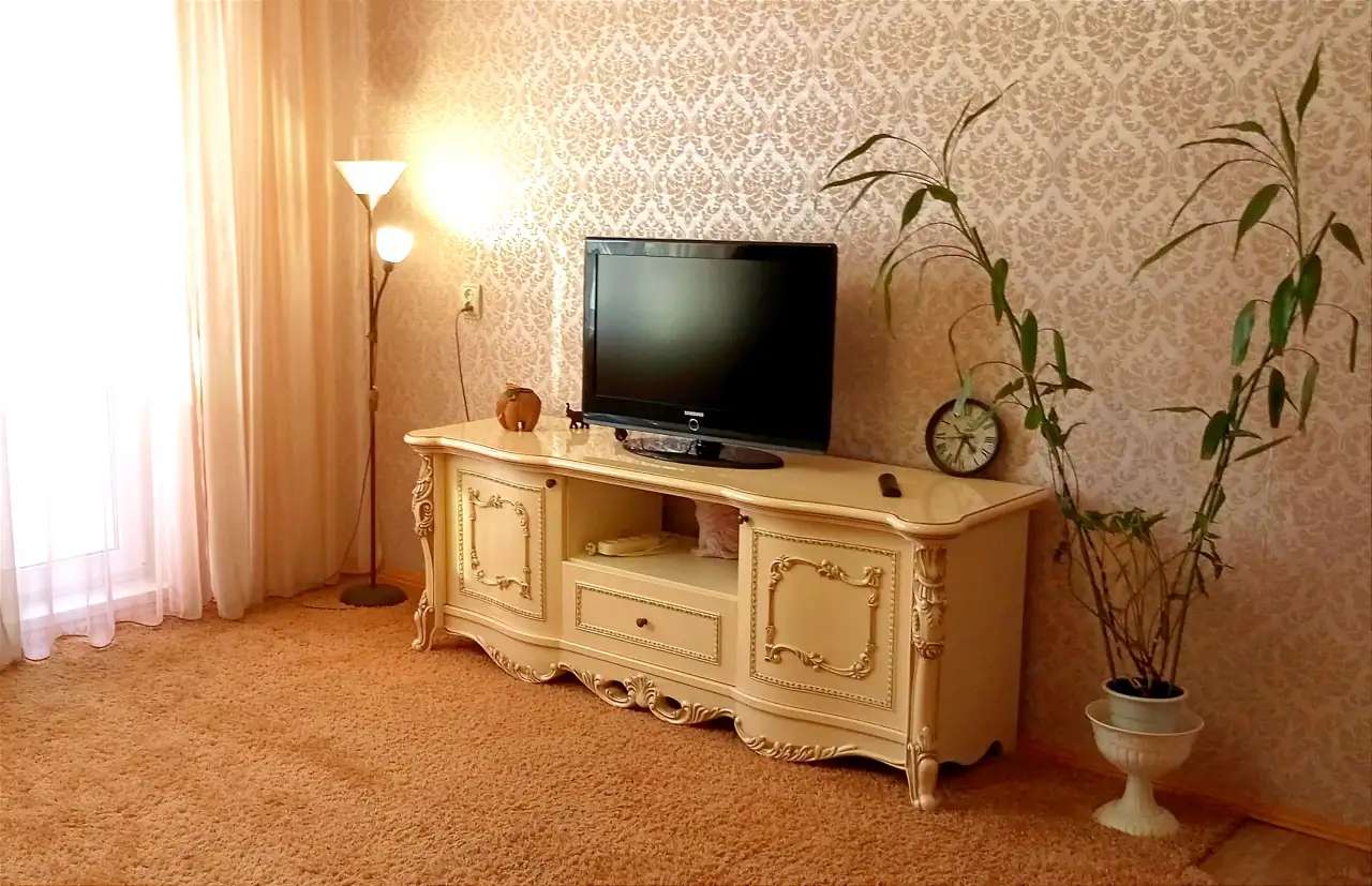 Квартира посуточно и по часам в Екатеринбурге, Сиреневый бульвар, 3